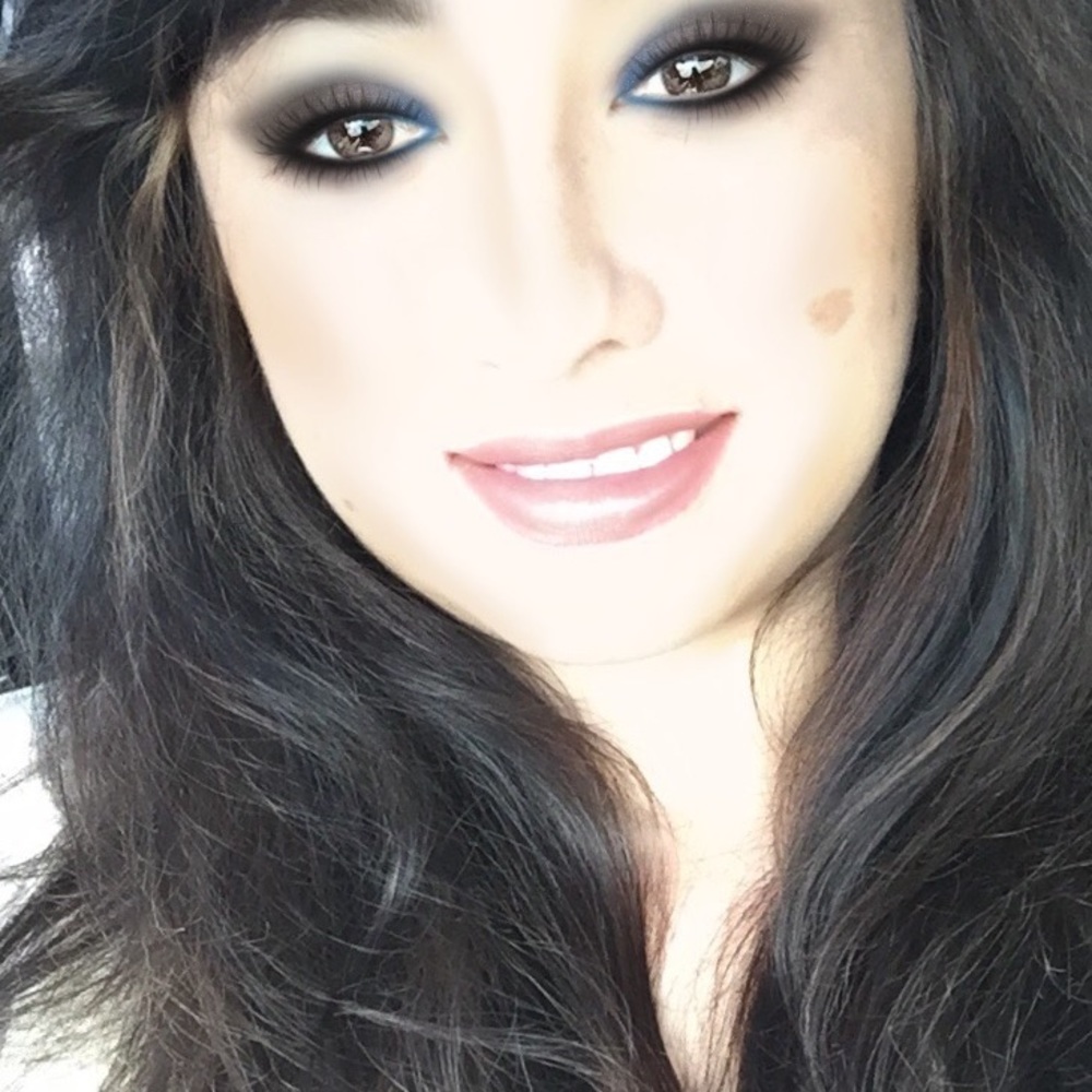 Meet your Posher, Vanessa